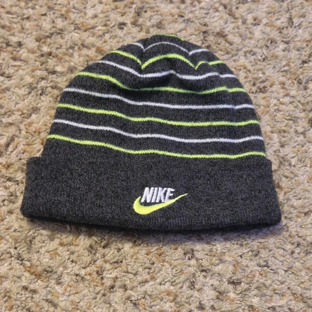 Nike Youth Knit‎ Striped Beanie One Size Gray White Green